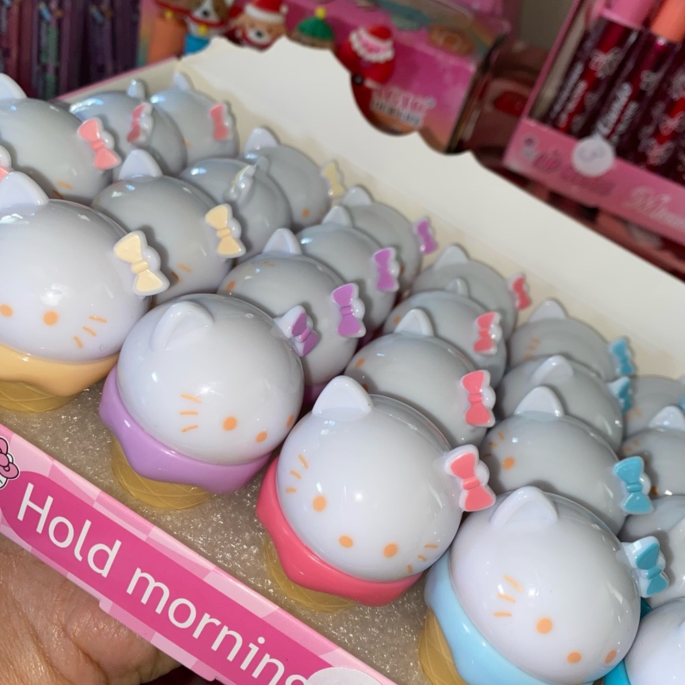 Hello kitty Makeup - Picture 6 of 7